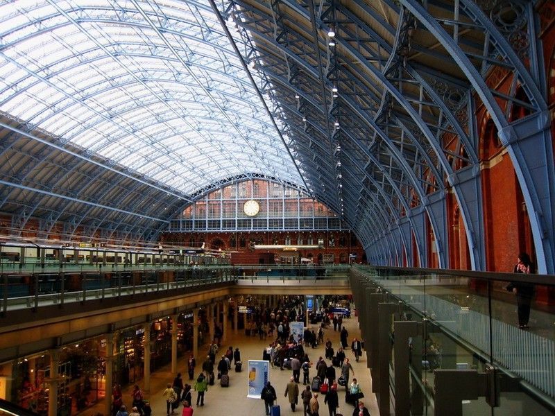 Hal van St. Pancras
            International